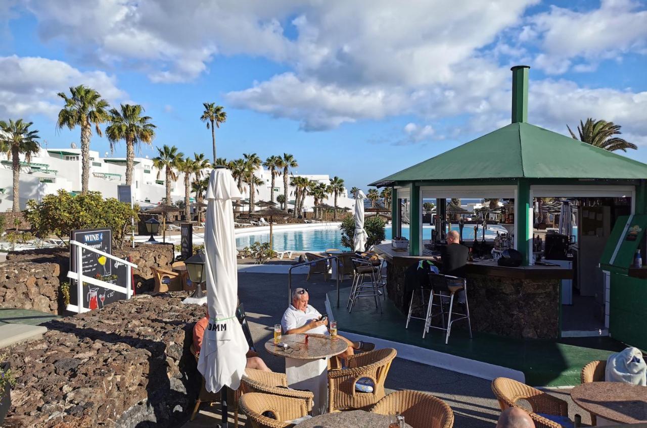 Calypso, Apartamento Completo Con Vistas Al Mar Y A La Piscina En Costa Teguise Exterior foto